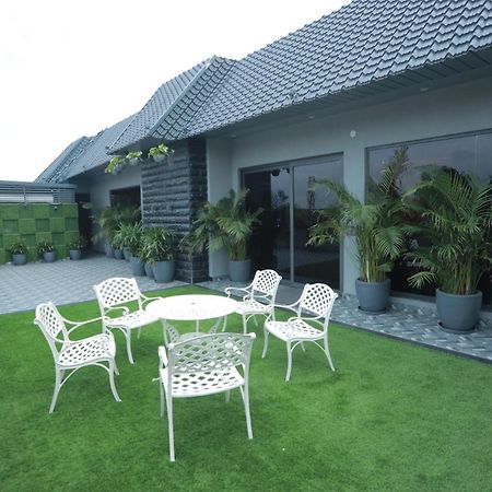 Ovel Hotel Ludhiana Habitación foto