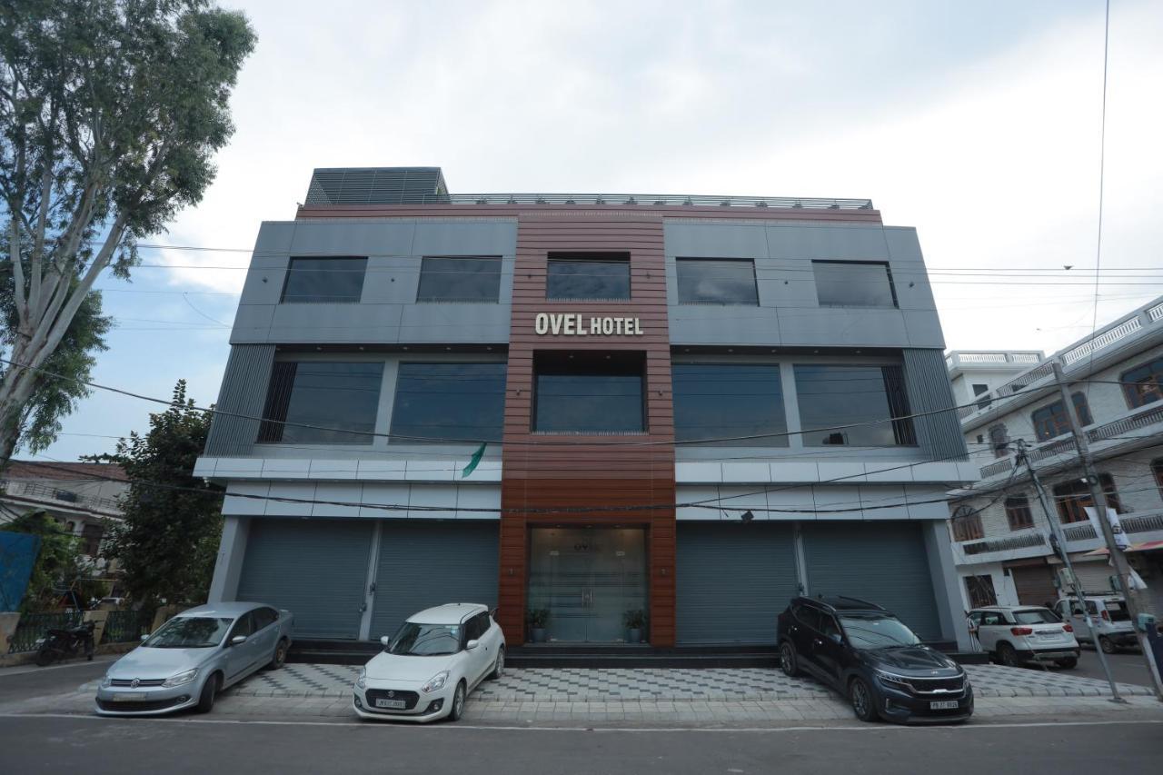 Ovel Hotel Ludhiana Exterior foto